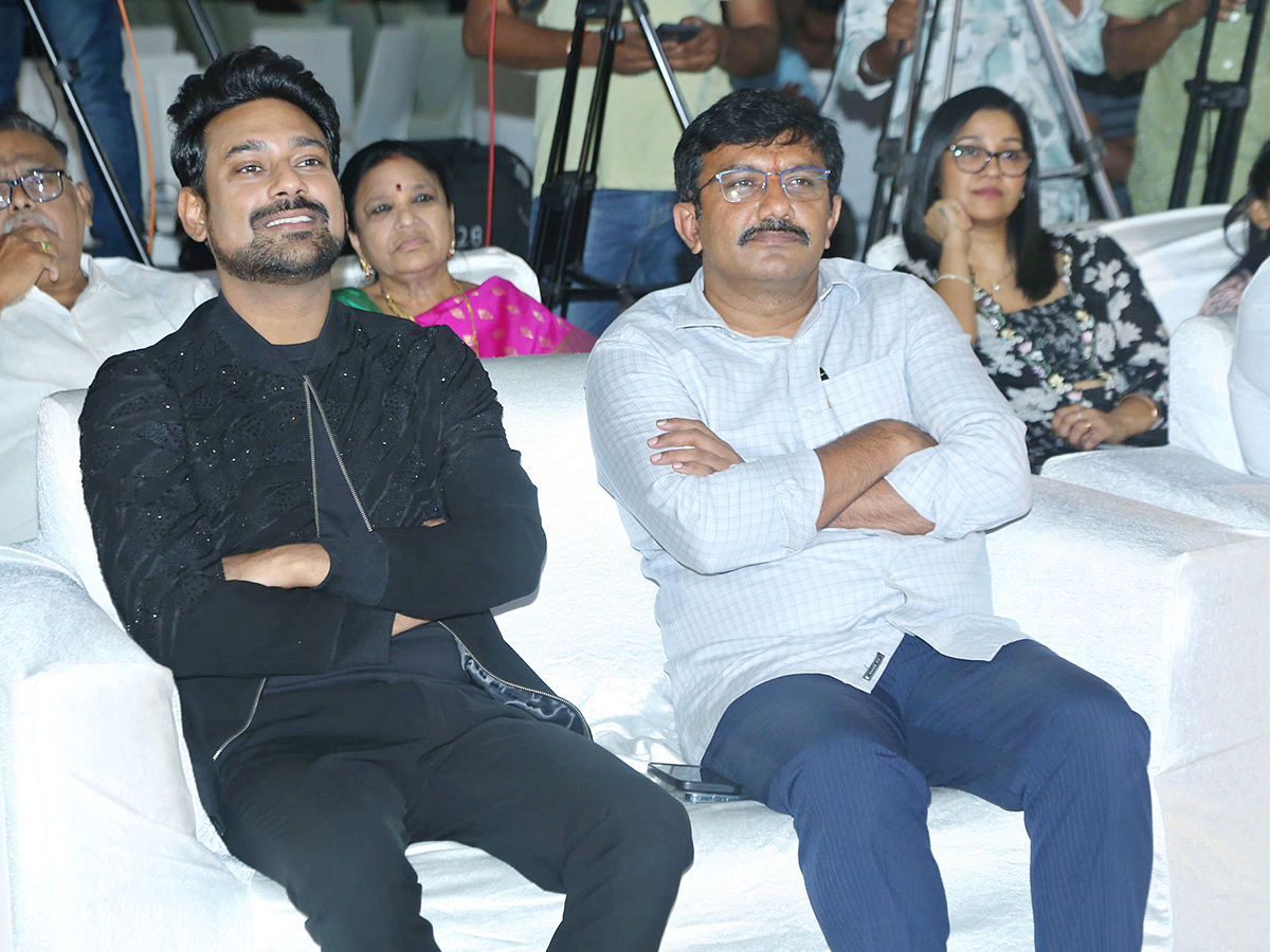 Varun_20Sandesh_20Ninda_20Movie_20Pre_20Release_20Event_20Photos-_20_2826_29.jpg 26