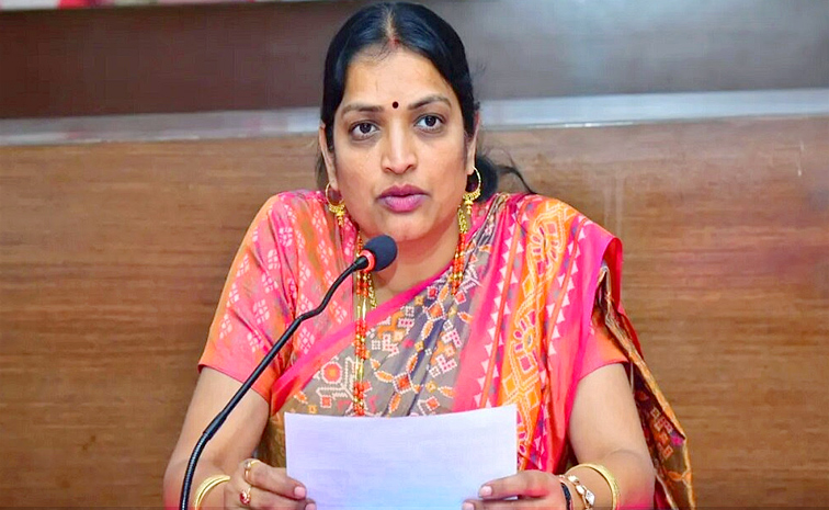 Minister-Ushasri-Charan2.jpg