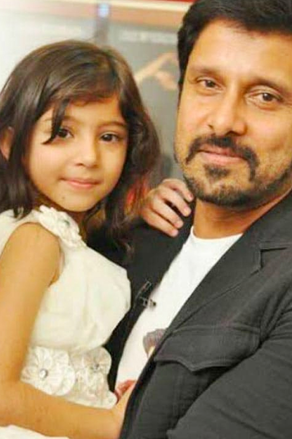 Sara-Arjun-11.jpg 12