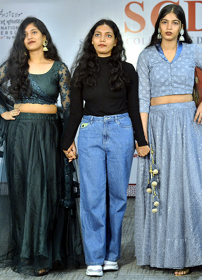 Fashion_20show_20in_20Vijayawada_20Photos-_20_2822_29.jpg 22