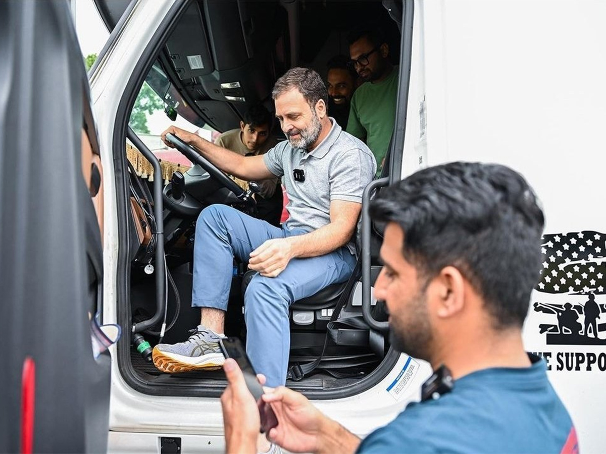 Happy_20Birthday_20RahulGandhi_20RaGa_20Transformation_20In_20Indian_20Politics_20Photos__20_2843_29.jpg 42