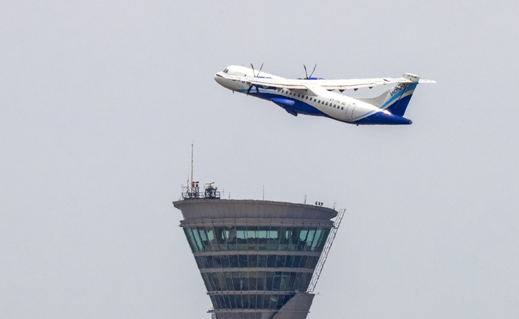 Hyd_Airport_Kaulalampur_Fli.jpg