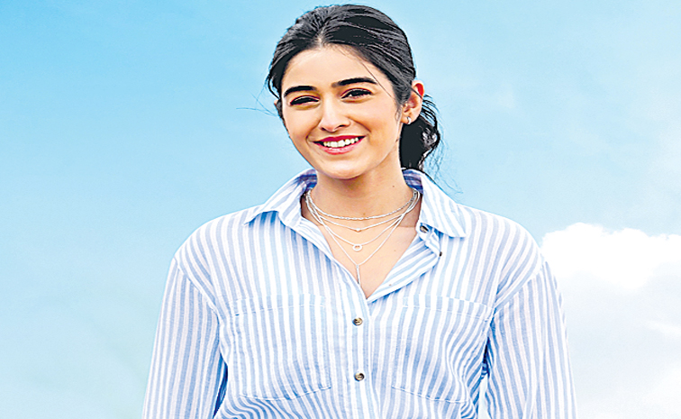 Sakshi-Vaidya-Plain.jpg