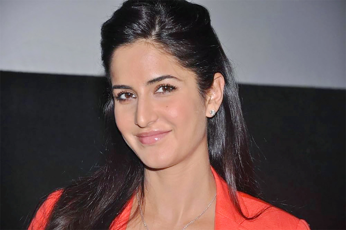 bollywood_20actress_20highest_20remuneration-_20_284_29.jpg 4