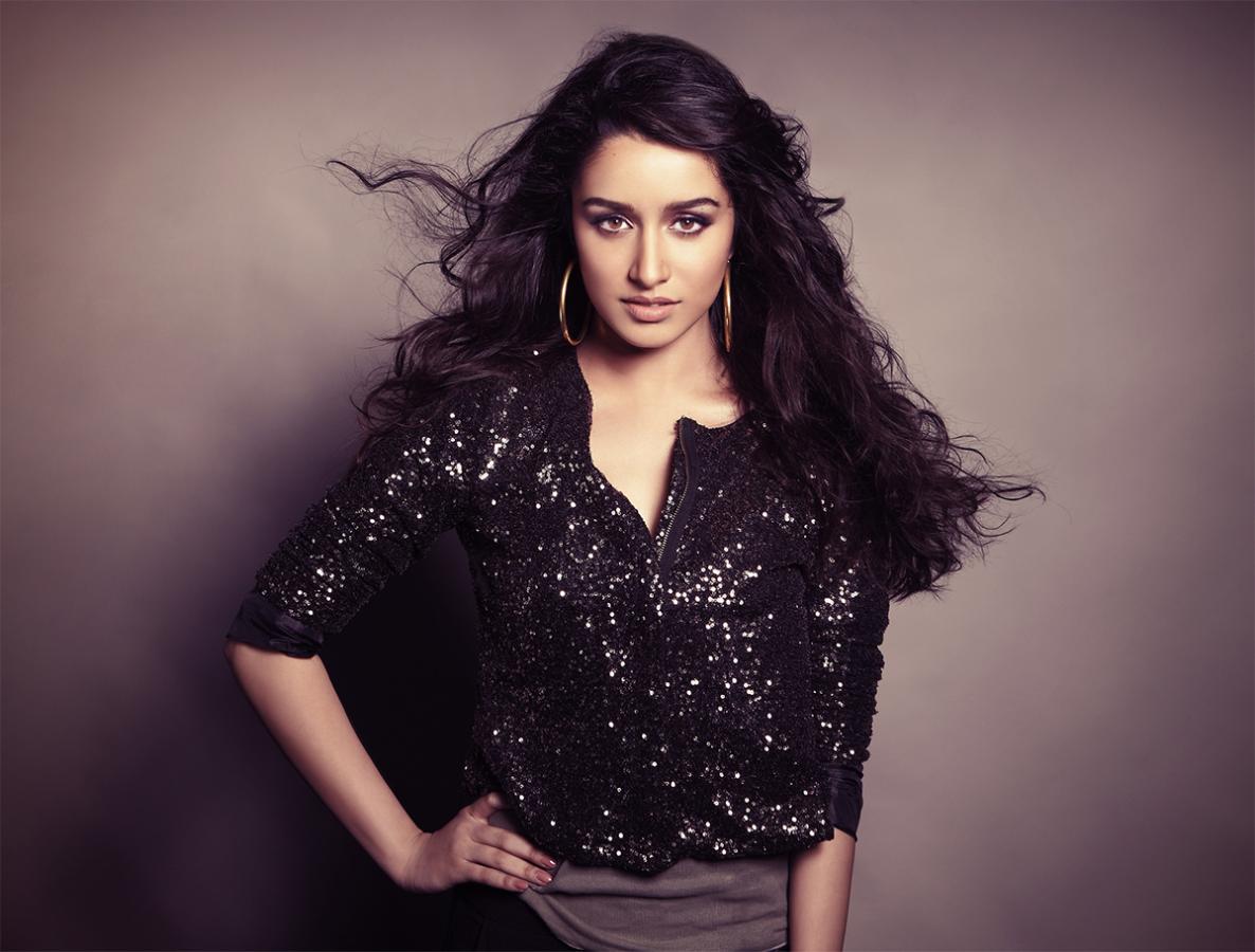 bollywood_20actress_20highest_20remuneration-_20_288_29.jpg 8