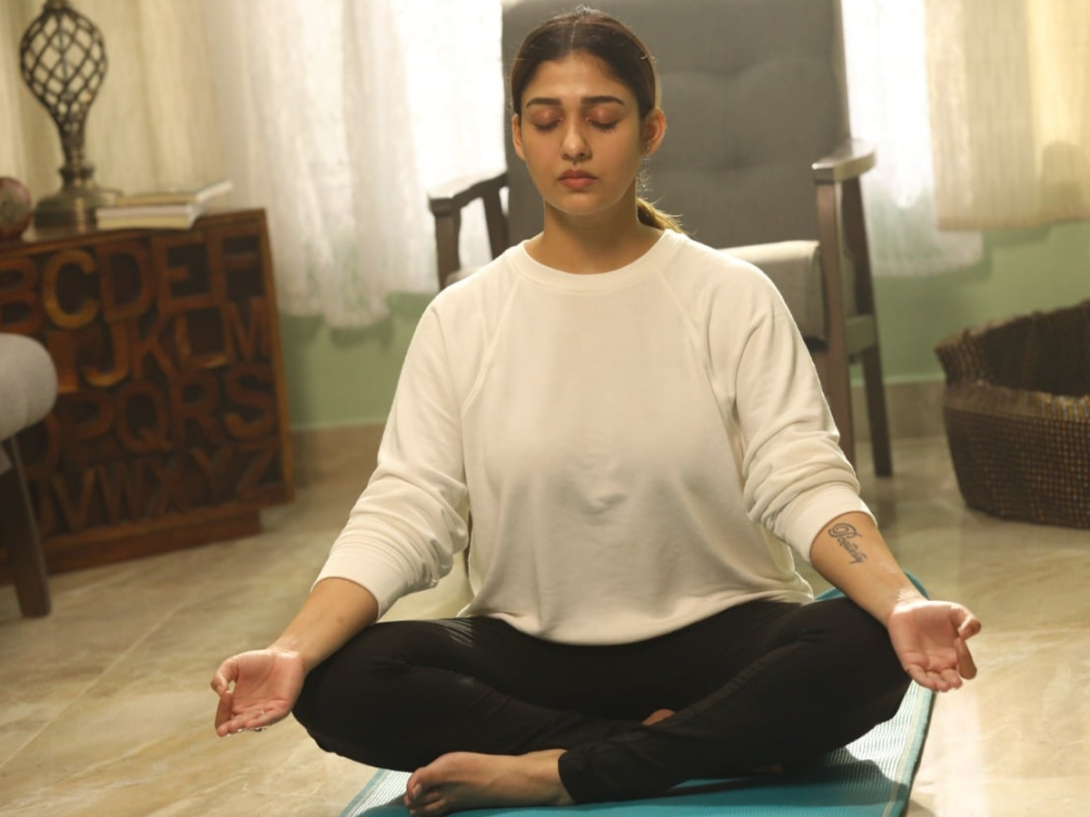 11.Nayanthara.jpg 15