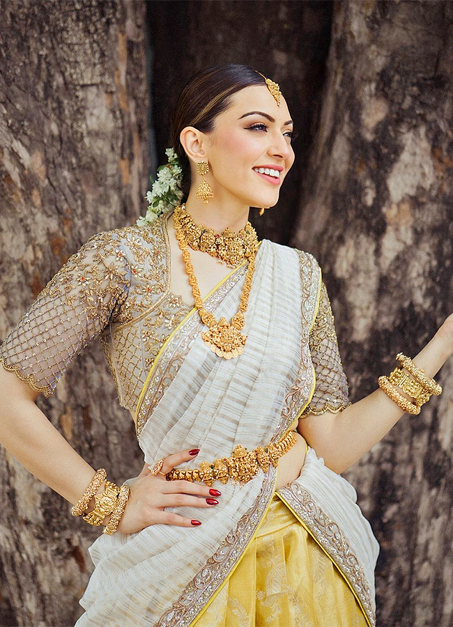 Actress_20Hansika_20Latest_20Photos-_20_2811_29.jpg 11