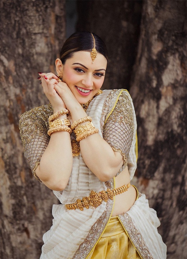 Actress_20Hansika_20Latest_20Photos-_20_285_29.jpg 5