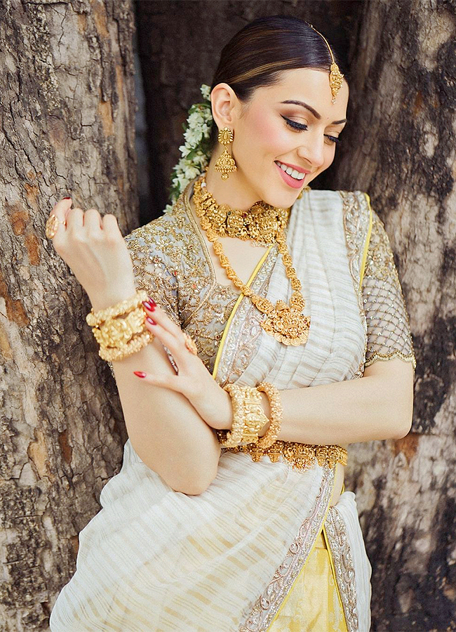Actress_20Hansika_20Latest_20Photos-_20_289_29.jpg 9