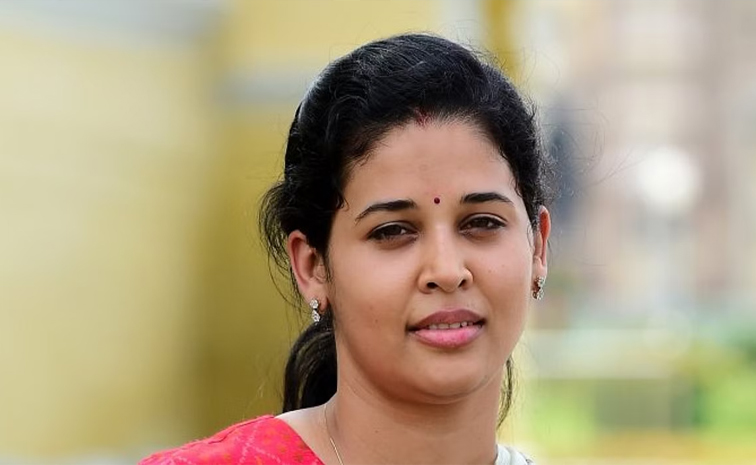 IAS_20Officer_20Rohini_20Sindhuri.jpg
