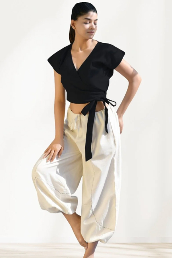 Yoga-Costume-7.jpg 8