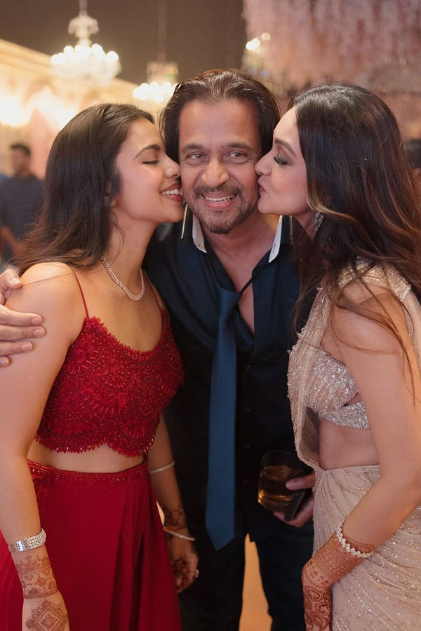 Aishwarya-Arjun-10.jpg 11