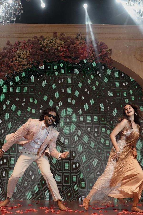Aishwarya-Arjun-21.jpg 22