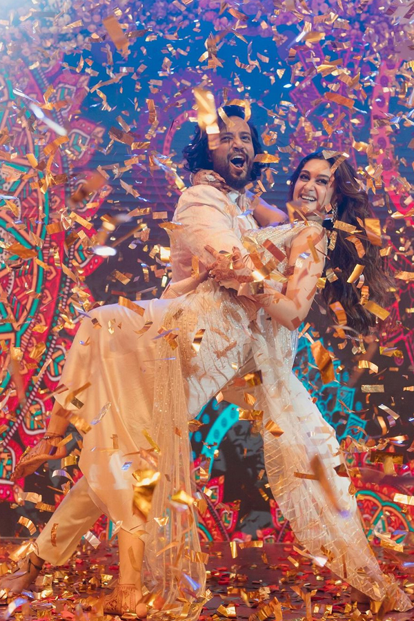 Aishwarya-Arjun-23.jpg 24