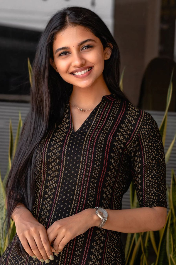Mamitha-Baiju-15.jpg 16