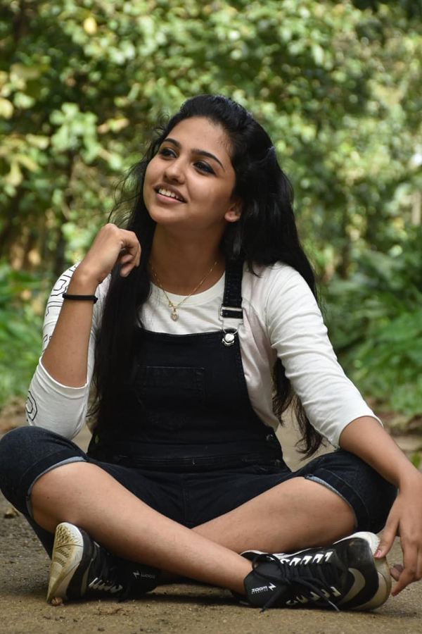 Mamitha-Baiju-8.jpg 9