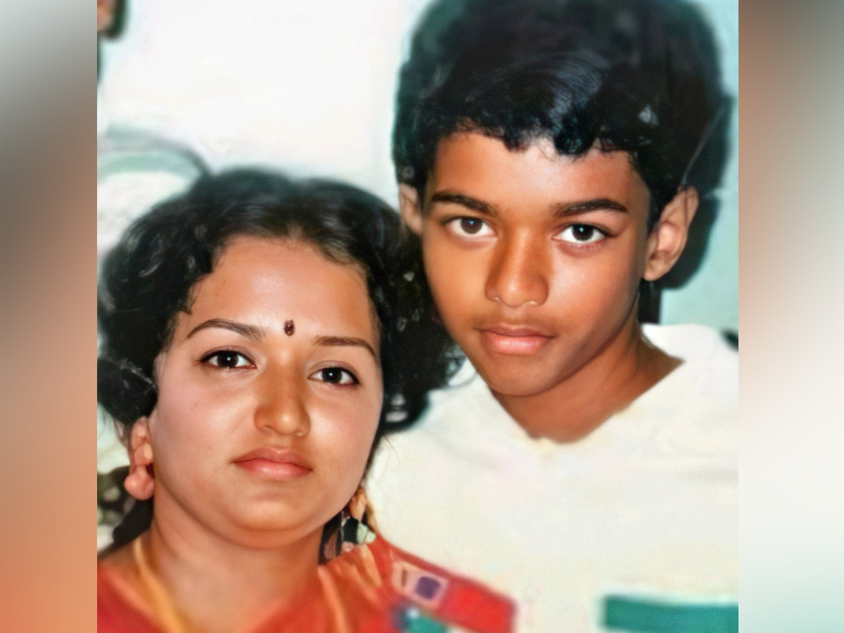 Vijay-10.jpg 11