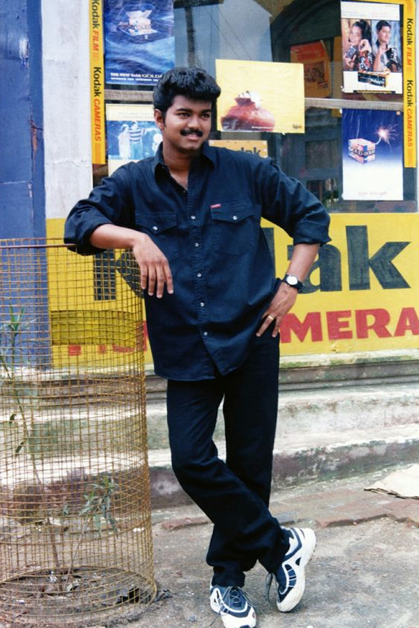 Vijay-15.jpg 16