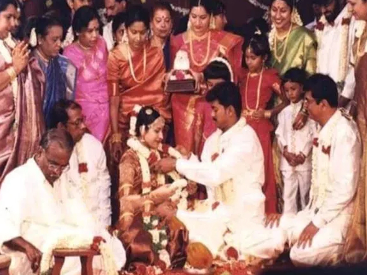 Vijay-27.jpg 28