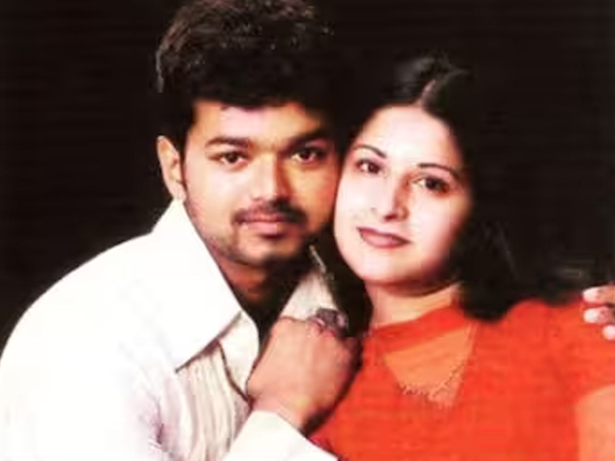 Vijay-31.jpg 32