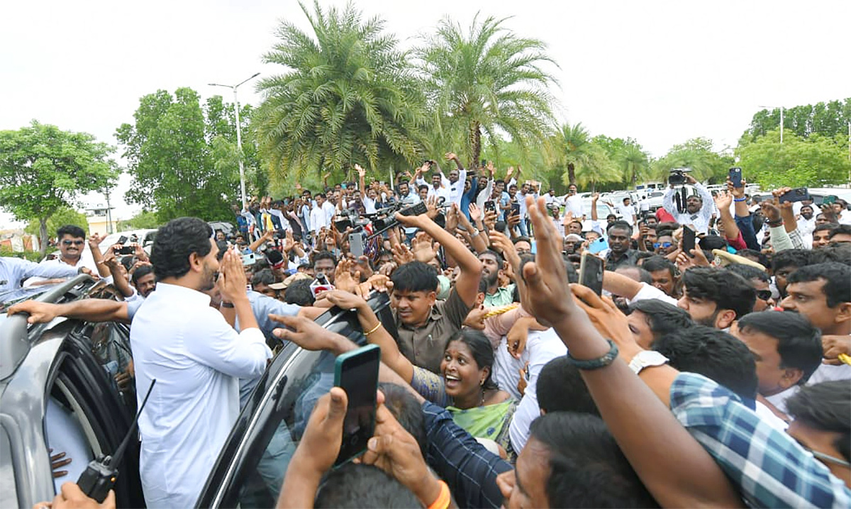 ys_20jagan_20in_20pulivendula_20photos-3.jpg 3