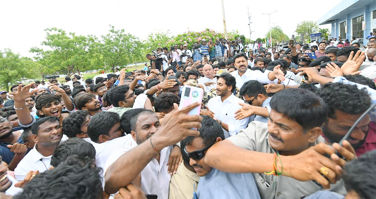 ys_20jagan_20in_20pulivendula_20photos-6.jpg 6
