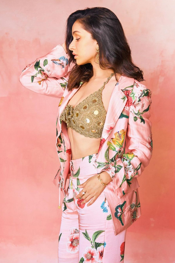 Shraddha-Kapoor-3.jpg 4