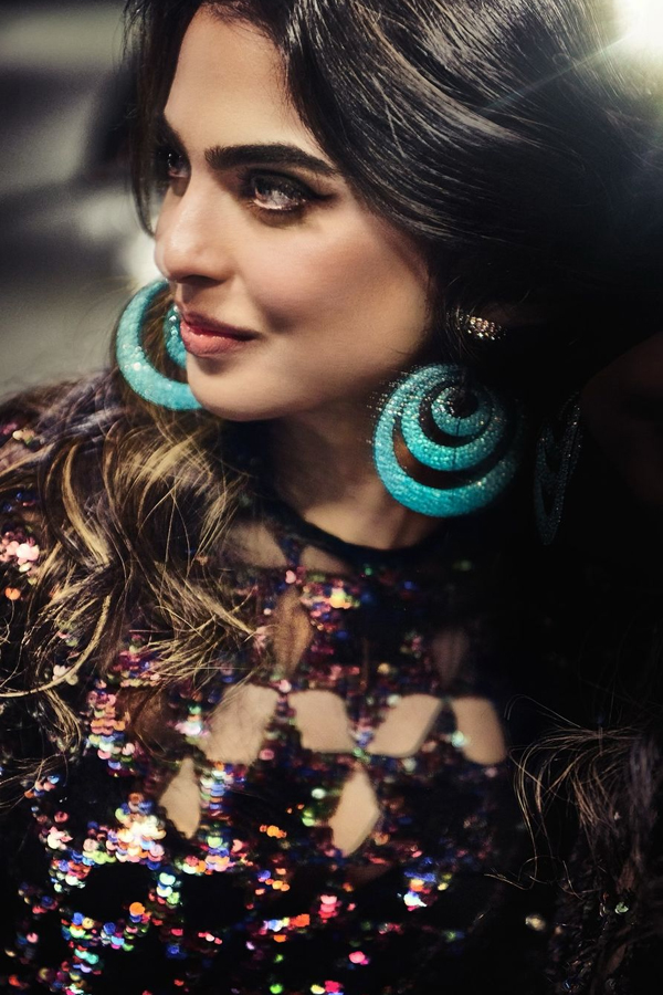 Isha-Ambani-10.jpg 11
