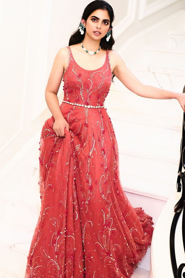 Isha-Ambani-15.jpg 16
