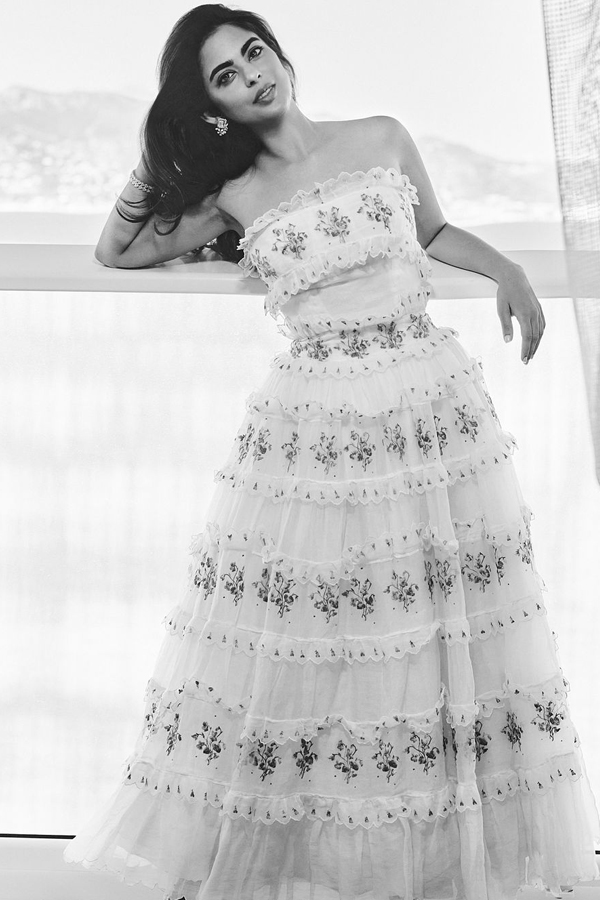 Isha-Ambani-24.jpg 25