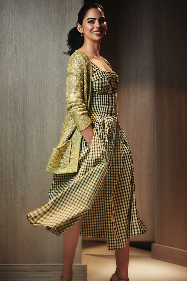 Isha-Ambani-4.jpg 5