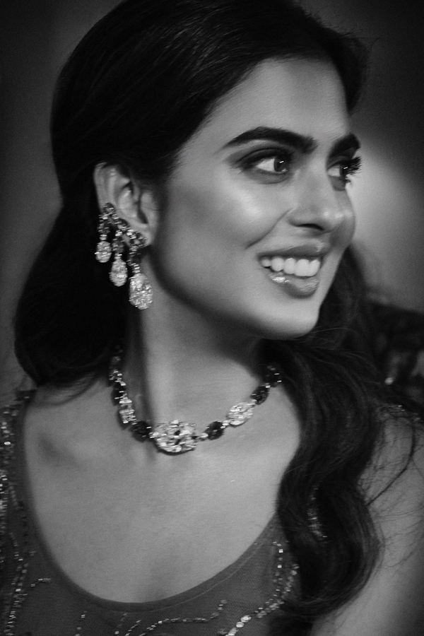 Isha-Ambani-5.jpg 6