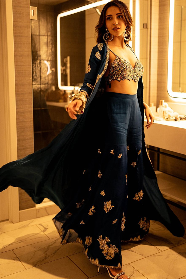 Neha-Shetty-3_0.jpg 4