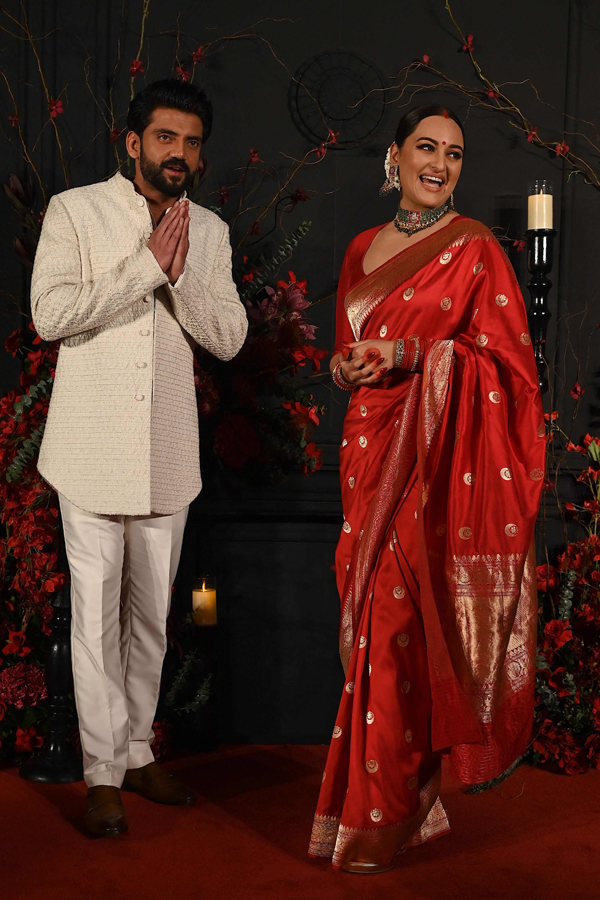 Sonakshi-Sinha-5_0.jpg 6