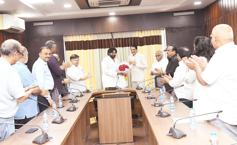 Tollywood-Producers-Pawan-Kalyan-08.jpg 1