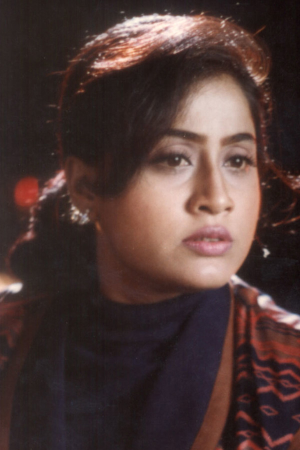 Vijayashanti-15_0.jpg 4