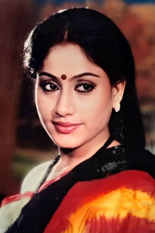 Vijayashanti-23_0.jpg 23