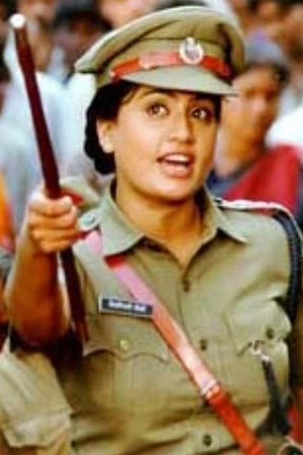 Vijayashanti-26_0.jpg 25