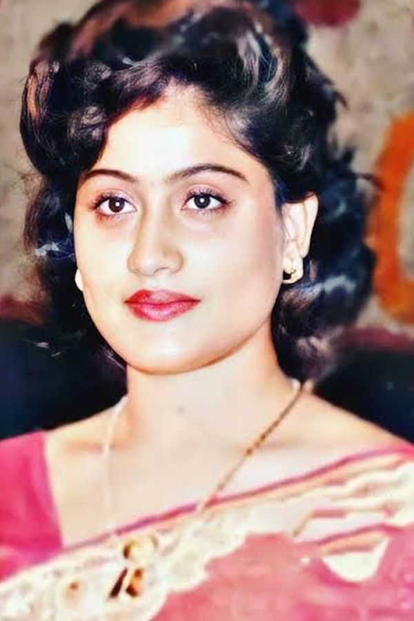 Vijayashanti-28_0.jpg 27