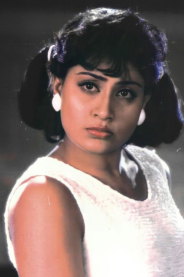 Vijayashanti-7_0.jpg 9