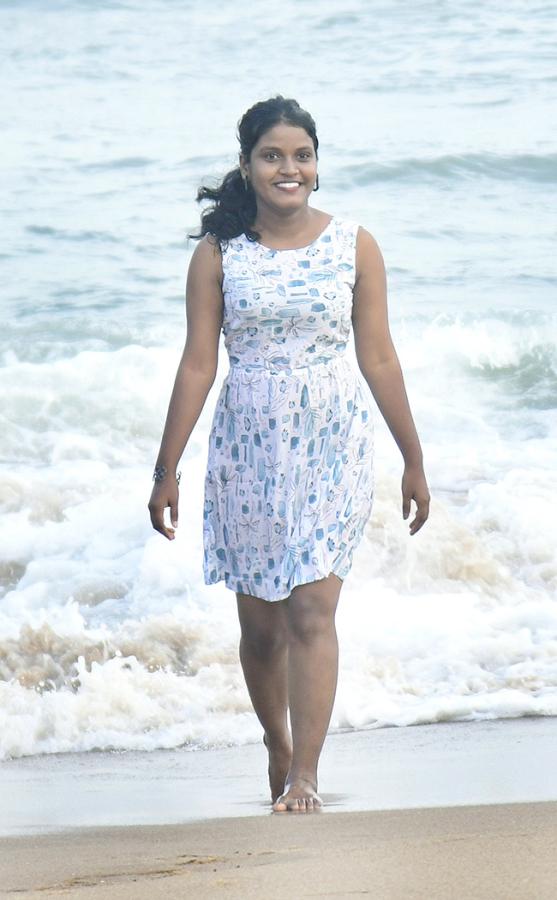 Visakhapatnam_20Rk_20Beach_20images__20_2810_29.jpg 10