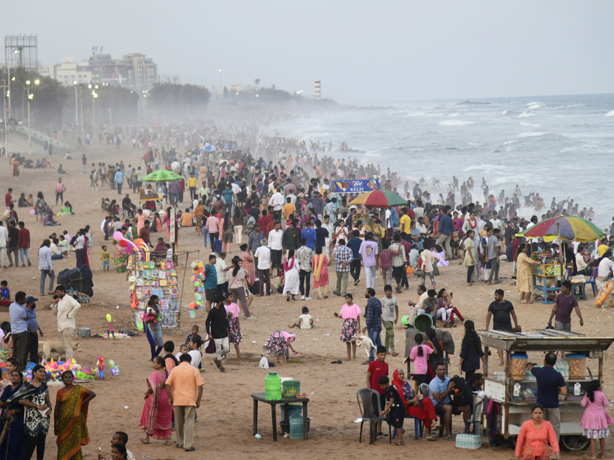Visakhapatnam_20Rk_20Beach_20images__20_282_29.jpg 2