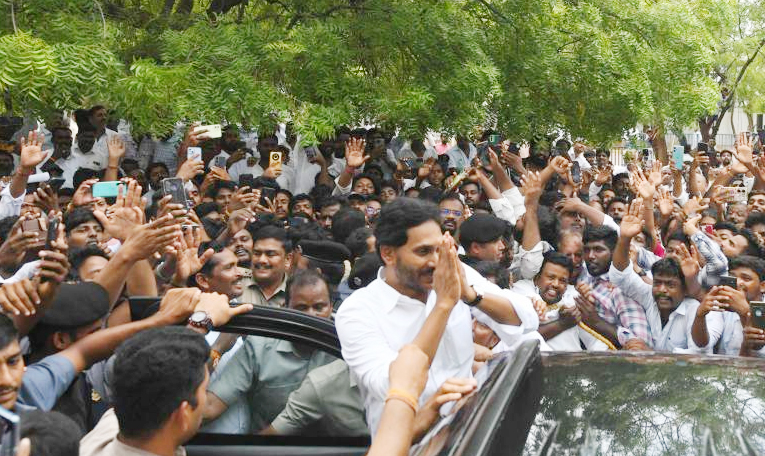 YS_Jagan_pulivendula.jpg