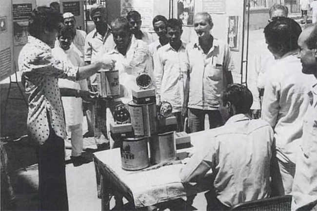 50_20years_20of_20india_20Emergency_20Photos__20_2816_29.jpg 16
