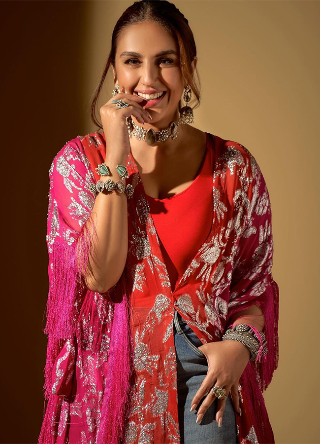Bollywood_20Actress_20Huma_20Qureshi_20Photos__20_2810_29.jpg 10