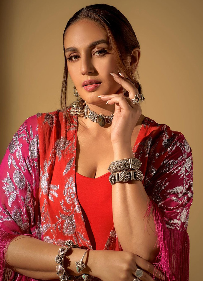 Bollywood_20Actress_20Huma_20Qureshi_20Photos__20_2812_29.jpg 12