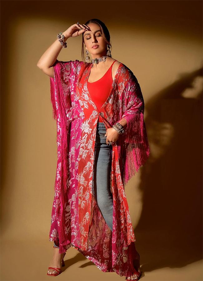 Bollywood_20Actress_20Huma_20Qureshi_20Photos__20_2813_29.jpg 13