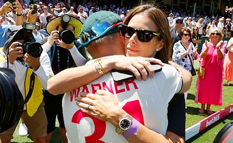David_20Warner_20Goodbye.._20Have_20you_20seen_20the_20beautiful_20family_20Photos_20_281_29.jpg 2