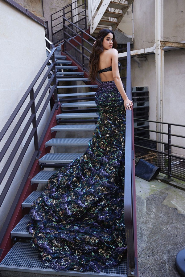 Janhvi-Kapoor-13.jpg 14