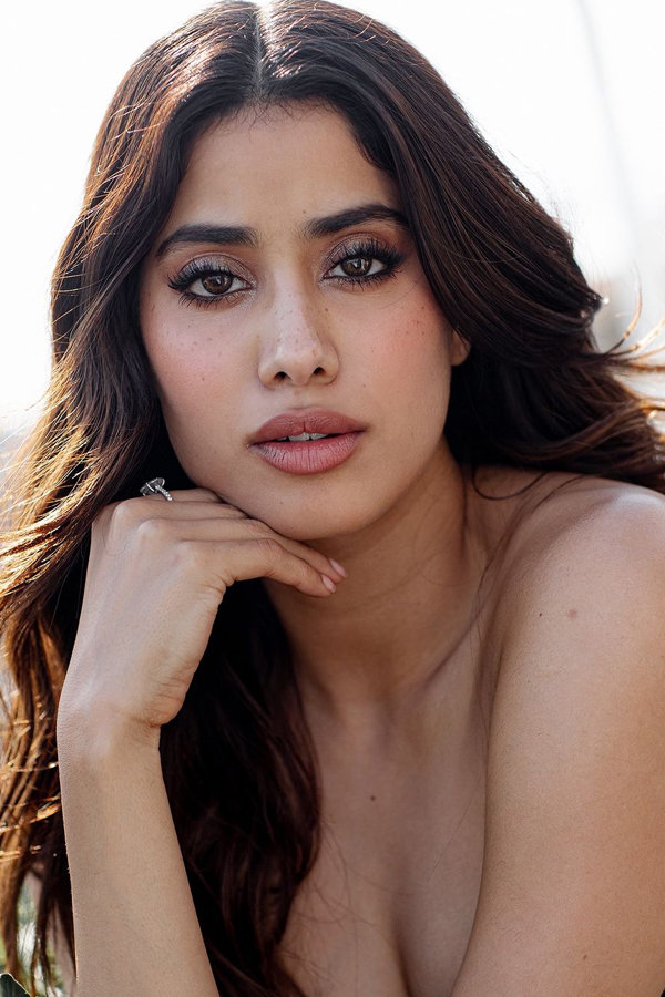Janhvi-Kapoor-8.jpg 9